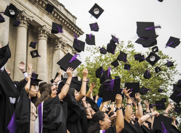 Unlocking Success: Bloom Business School’s Comprehensive Programs for Aspiring Business Leaders